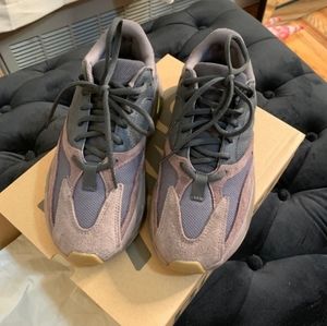 Yezzey 700 Wave Runners